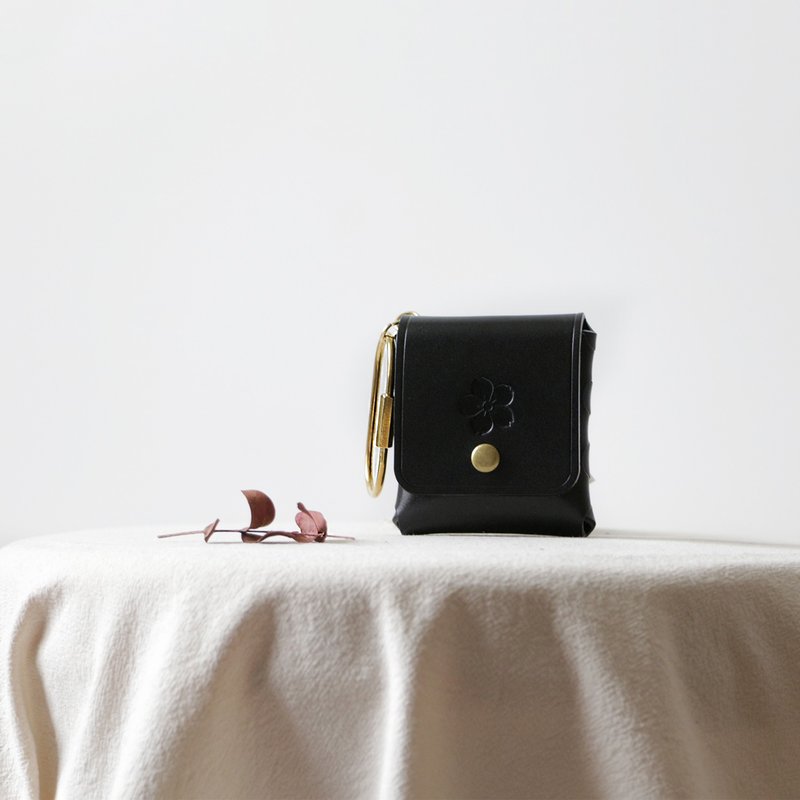 Cowhide Accessory Case Coin Case Accessory Case Black - กระเป๋าใส่เหรียญ - หนังแท้ สีดำ