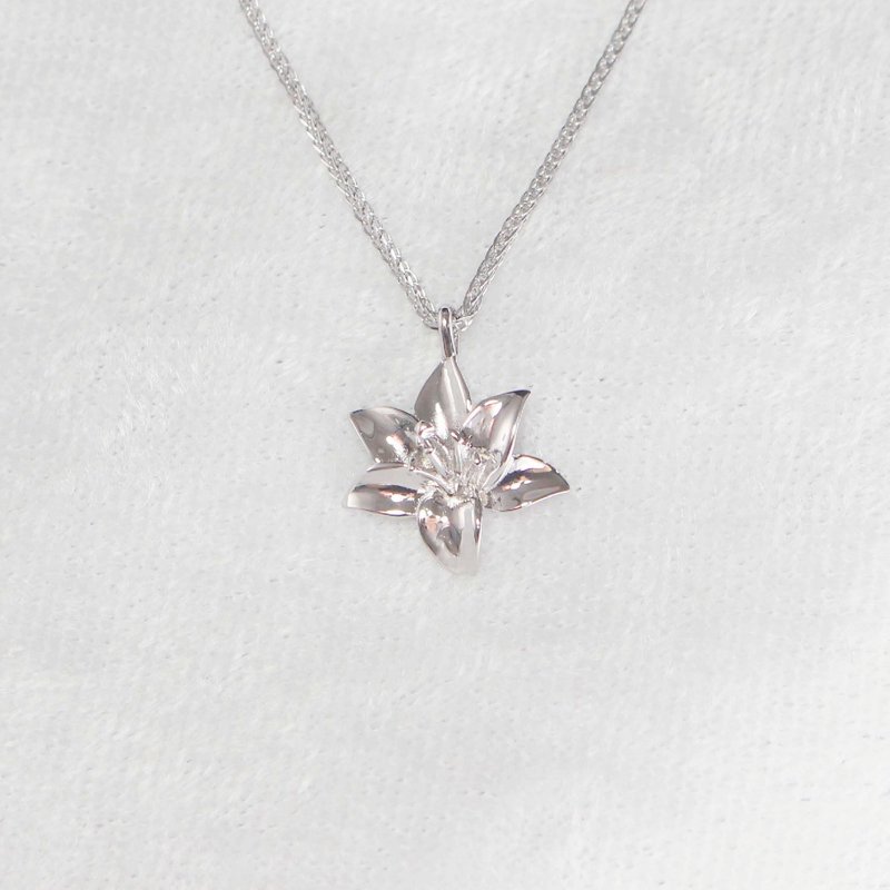 Lily flower necklace - Necklaces - Sterling Silver 