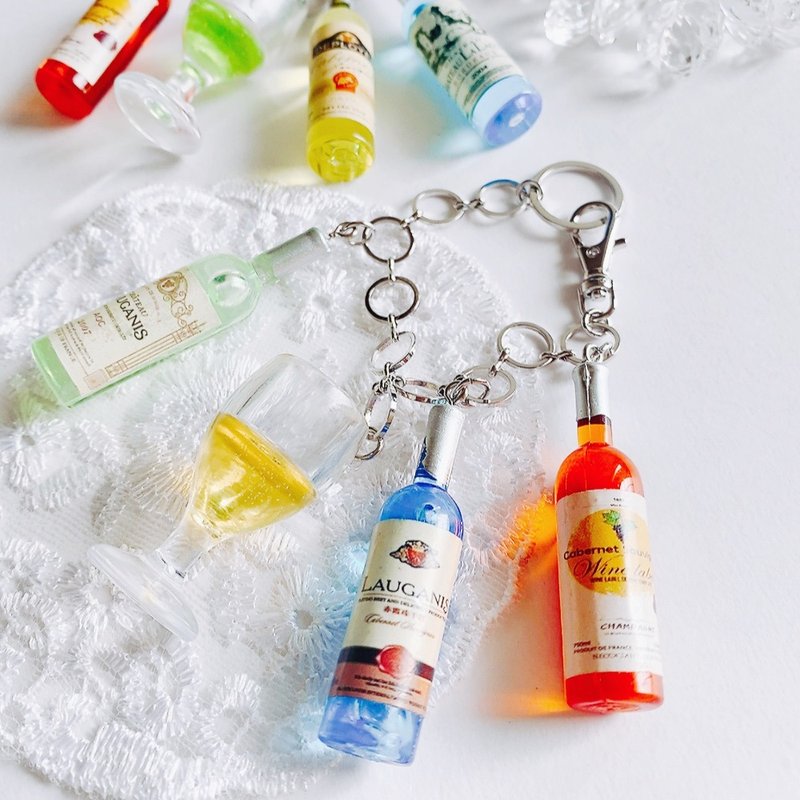 Colorful wine bottle bag charm - พวงกุญแจ - ดินเหนียว หลากหลายสี