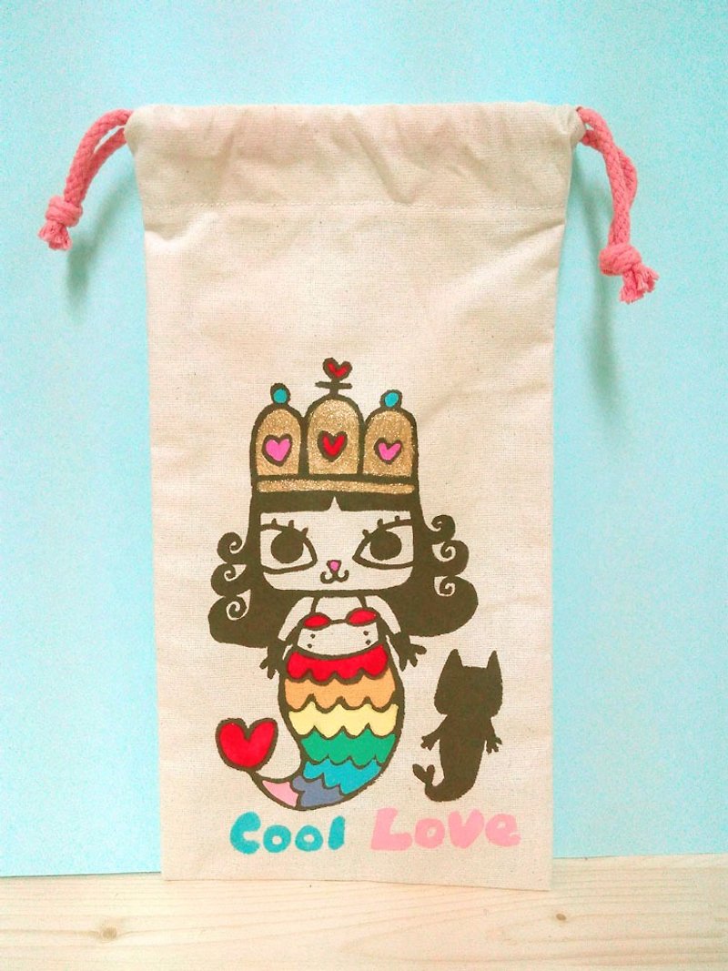 Human fishing cat princess hand-painted hand-made multi-purpose storage rope cloth bag - กระเป๋าเครื่องสำอาง - ผ้าฝ้าย/ผ้าลินิน ขาว