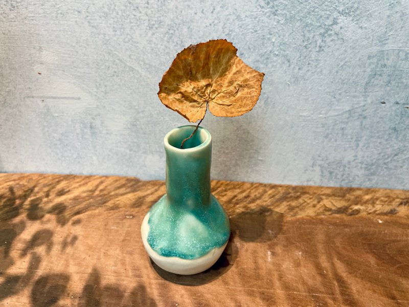 如夢令花器。時尚老靈魂。古風時器 來一場桌上的穿越 - 花瓶/花器 - 瓷 綠色