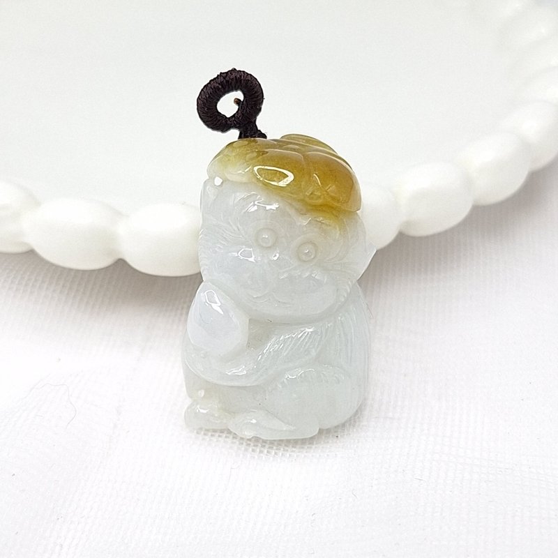 Delicate and warm milky white background with pretty color hand-carved monkey holding peach pendant | Natural Burmese jade A grade jadeite - Necklaces - Jade 