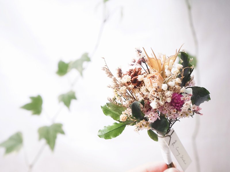 A Corner of the Garden-Dry Preserved Mini Bouquet/Home Decoration/Bridal Bouquet/Mother’s Day/Flower Gift - ช่อดอกไม้แห้ง - พืช/ดอกไม้ หลากหลายสี