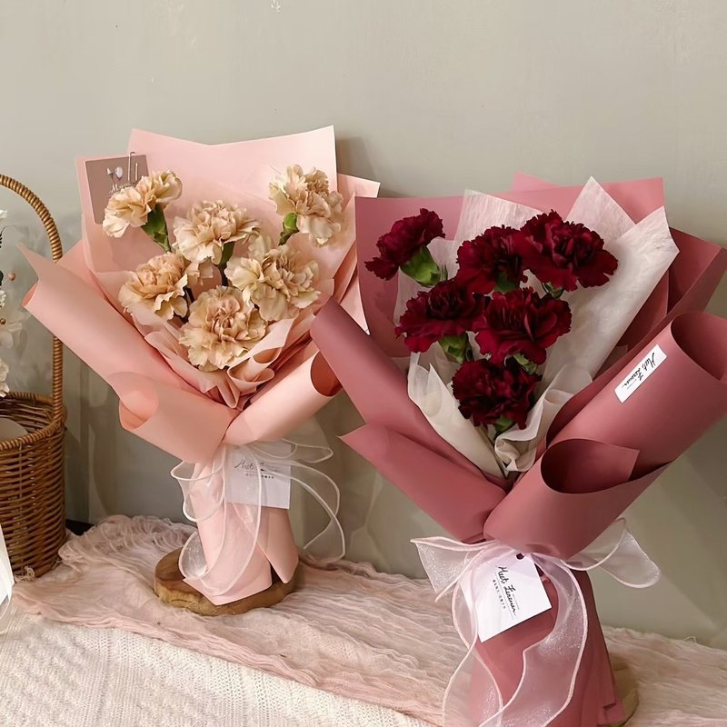 【遇見恆久】母親節6朵鮮花康乃馨花束 共2款 限門市自取 - 乾燥花/永生花 - 植物．花 