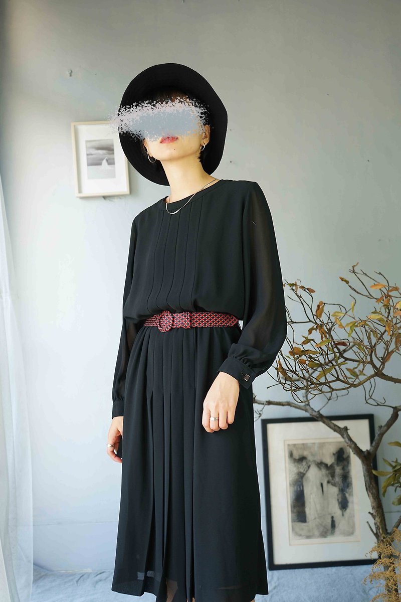 尋寶古著-氣質黑色壓摺雪紡復古收腰洋裝 - 連身裙 - 聚酯纖維 黑色