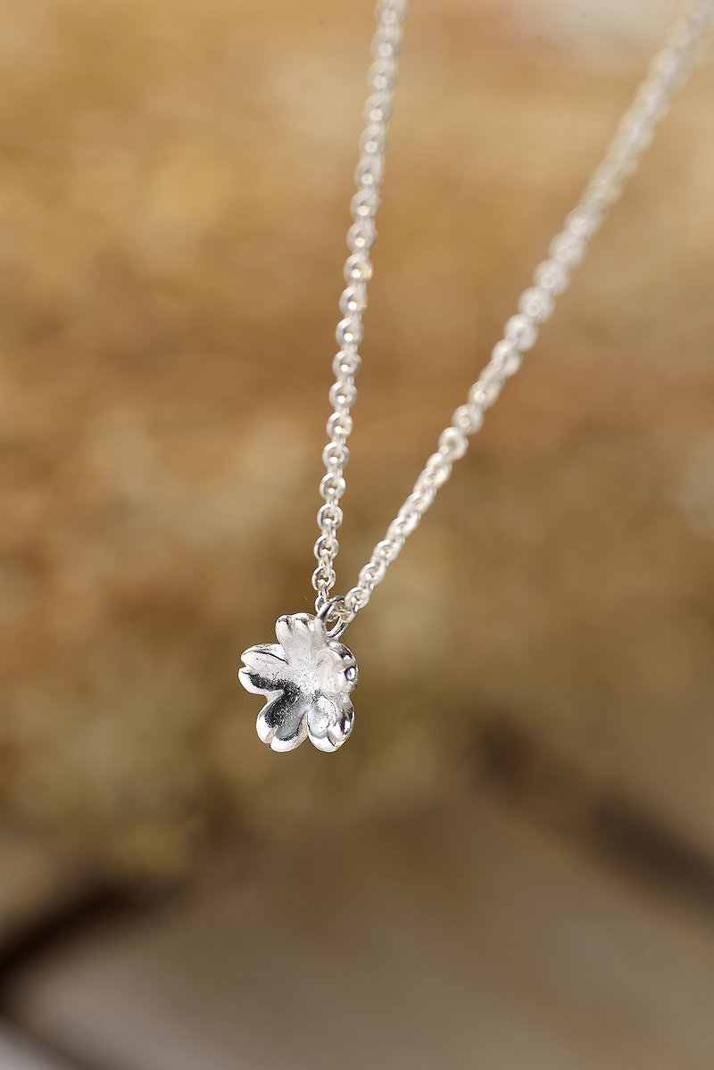 925 sterling silver necklace / flower series / cherry blossom - สร้อยคอ - เงินแท้ สีเงิน