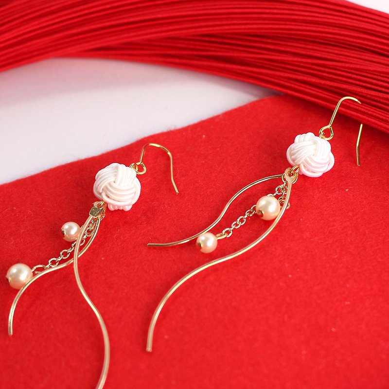 japanese style pierce earring / mizuhiki / japan / accessory /sea - ピアス・イヤリング - シルク・絹 ホワイト