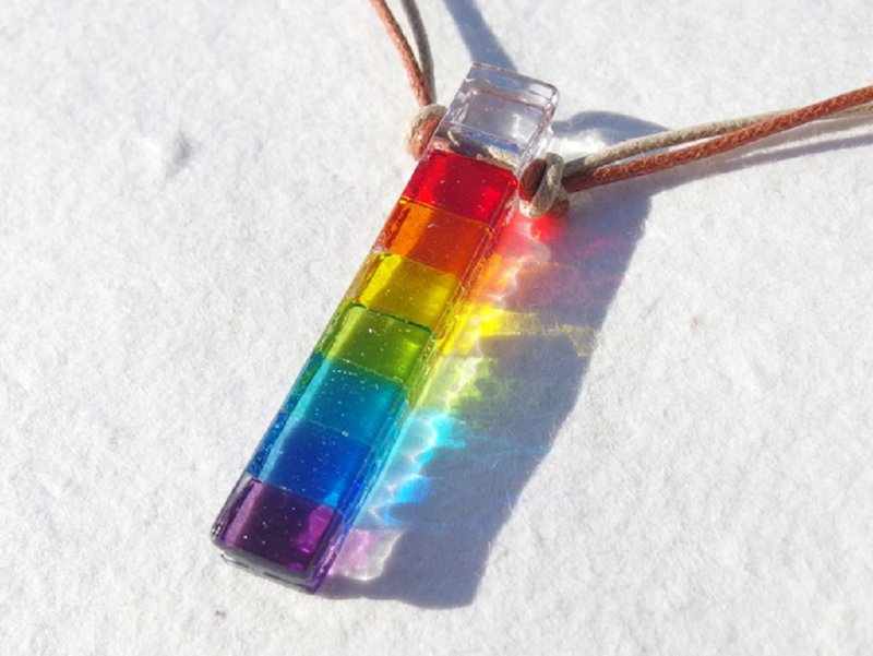 【Rainbow】7-Color Gradient Glass Bar Necklace (Handmade) - Necklaces - Glass Multicolor