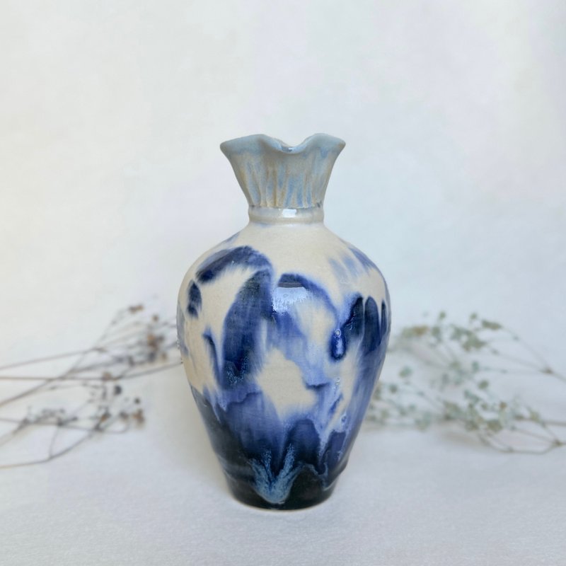 望川。手工陶瓷花瓶 花器 花道道具 陶藝 教師節禮物 - 花瓶/花器 - 瓷 藍色