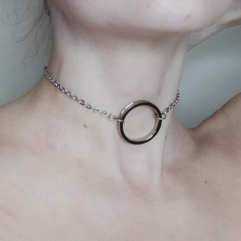 Discreet submissive day collar BDSM. O-ring choker for girlfriend. - 項鍊 - 其他金屬 銀色