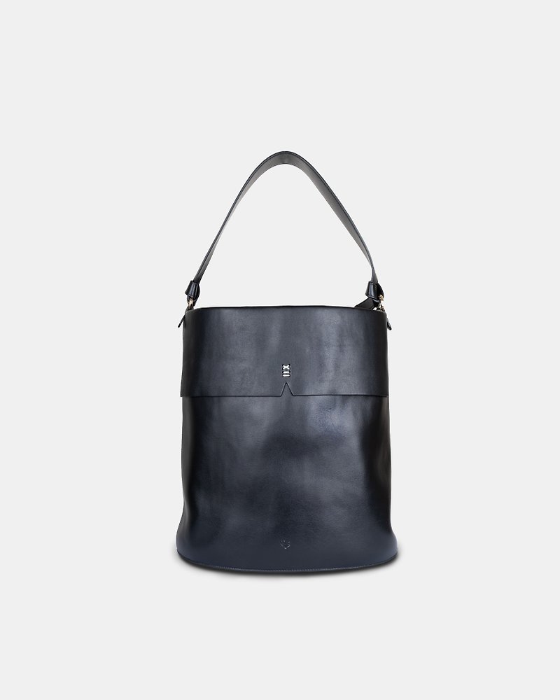 Gaia Jumbo | BLACK - Messenger Bags & Sling Bags - Faux Leather Black