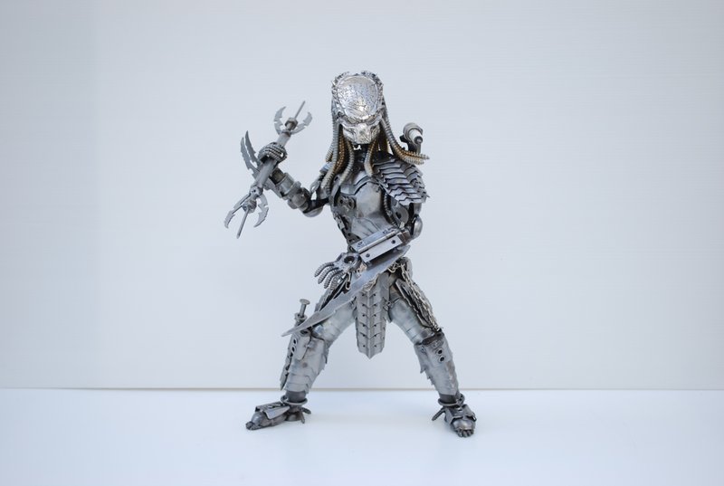 The Hunter SCRAP METAL, Cool gift for him, Cool Birthday Gift, Anniversary gifts - 擺飾/家飾品 - 其他金屬 