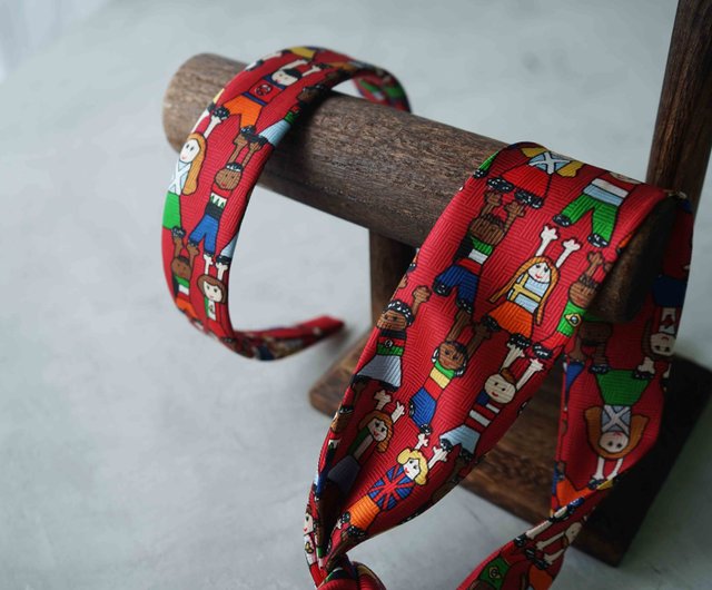 ネクタイシャツ 古着 スカーフ柄ハンドメイドネクタイ 日本製毛100％シャツ リメイク スカーフ 蝶ネクタイ \u2013 古着屋Top of the Hillのネット通販サイト