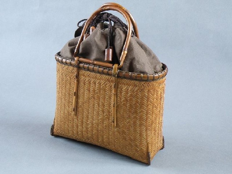 Ibushikemuritake Ajiro woven basket bag - Handbags & Totes - Bamboo Brown