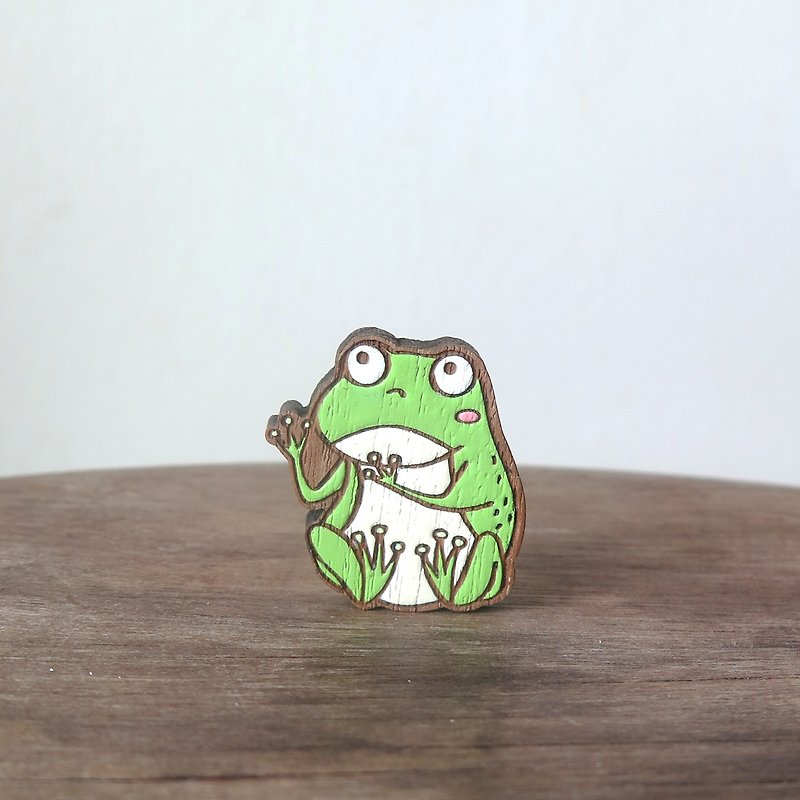 Wooden brooch frog - 胸針/心口針 - 木頭 綠色