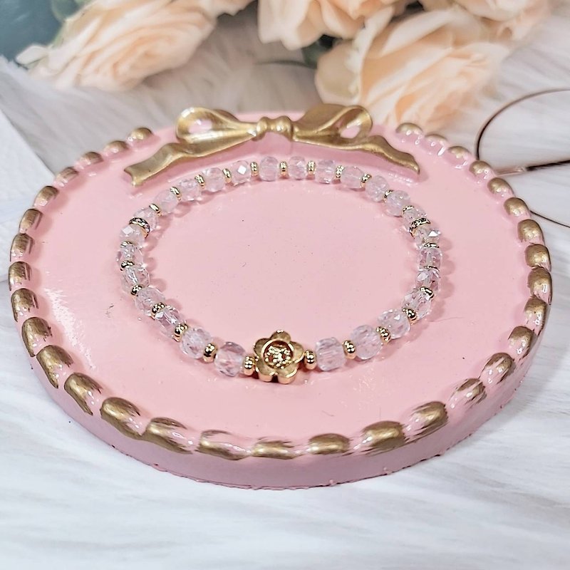 Aphrodite.C diamond-cut white crystal bracelet-includes 14K gold anti-allergic accessories (designer style) - สร้อยข้อมือ - คริสตัล 