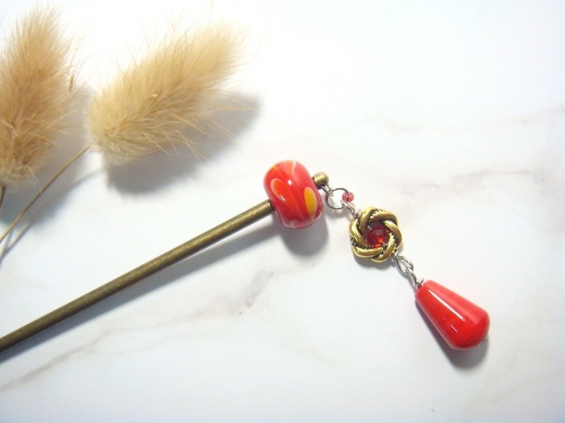 Grapefruit forest glass-two-color small leaf pattern-hairpin style-happy red - Hair Accessories - Glass Red