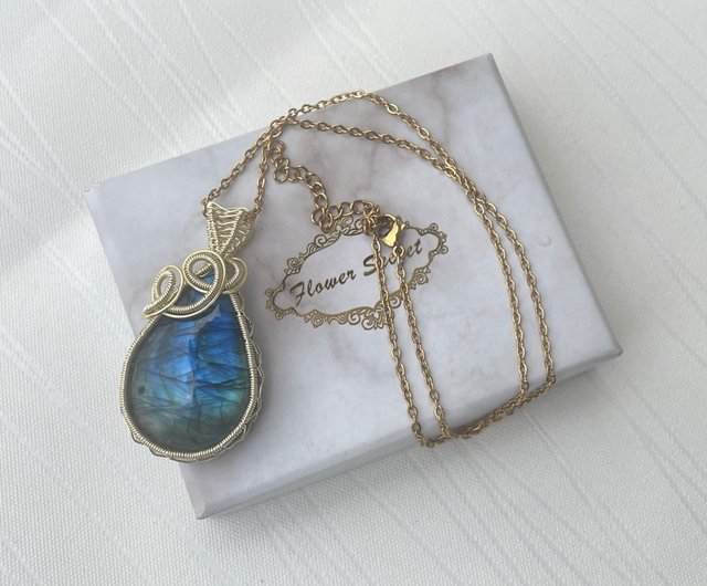 ラブラドライト ワイヤーラッピング ペンダント 受注生産】ラブラドライト スフィア シラーが綺麗な天然石