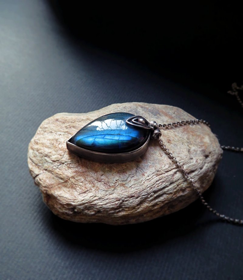 Labradorite pure chain necklace - สร้อยคอ - เครื่องเพชรพลอย สีน้ำเงิน