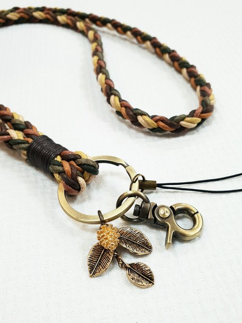 Paris。Le Bonheun Handmade Paris*Le Bonheun。森林色彩。編織鑰匙圈
