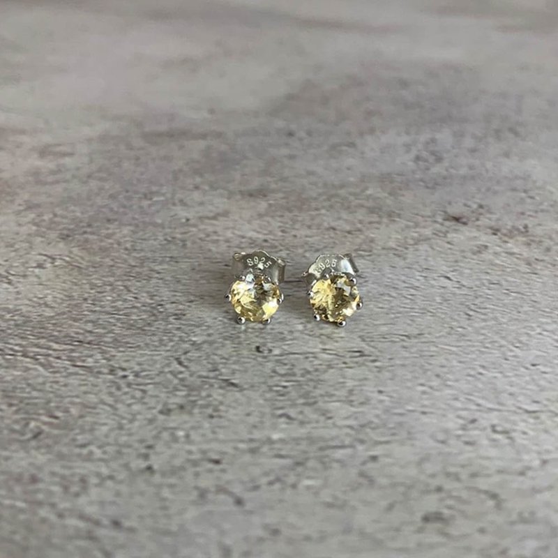 |純銀珠寶| 黃水晶 S925 鑲嵌寶石六爪圓形經典耳釘  SS23 - 耳環/耳夾/耳骨夾 - 寶石 黃色
