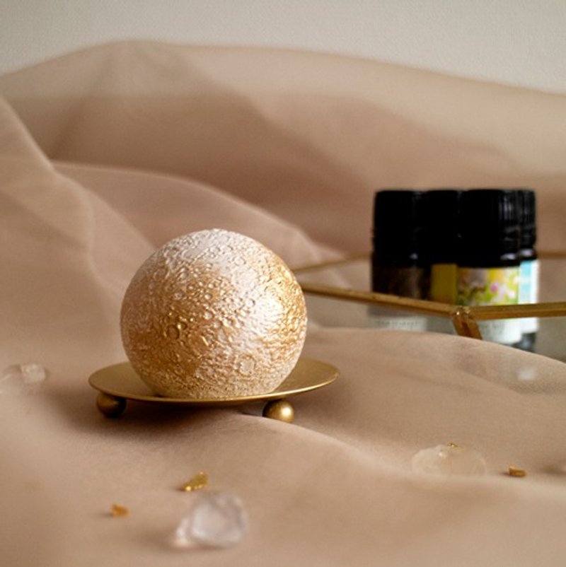 tiny moon stone | moon aroma stone - Fragrances - Pottery Gold