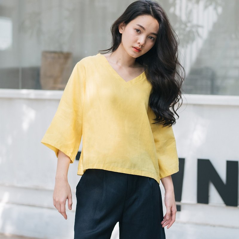 V-Neck Linen Shirt - Yellow Mellow - 女上衣/長袖上衣 - 棉．麻 黃色
