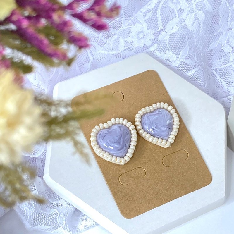 Marble heart earrings purple embroidery beads cute dull color nuance color - ต่างหู - เรซิน สีม่วง