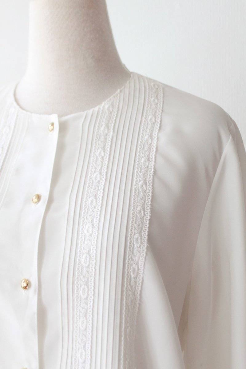 秋冬復古日本製典雅花朵蕾絲拼接圓領長袖白色古著襯衫-瑕疵特 - 女襯衫 - 聚酯纖維 白色