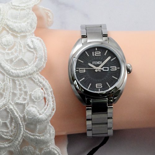 未開封 新品 FENDI フェンディ Momento FENDI MOMENTO FENDI women's watch quartz dark green unused