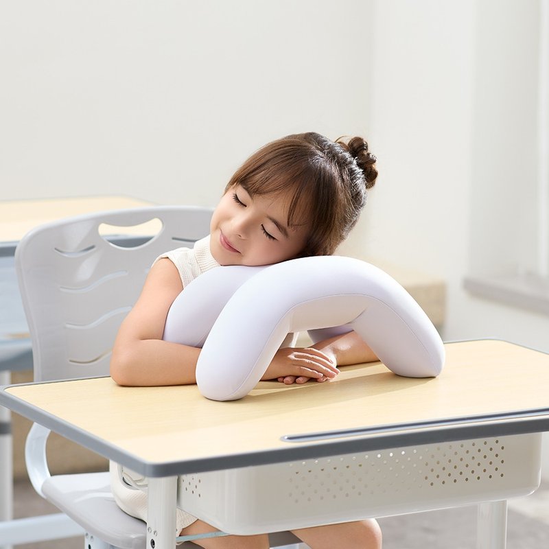 【EVERY THINK】Cloud Lying Pillow with skin-friendly cloud-like memory foam adjustable structure - Neck & Travel Pillows - Other Materials Multicolor