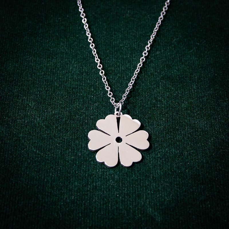 Handmade small minimal flower pendant - 項鍊 - 銀 銀色