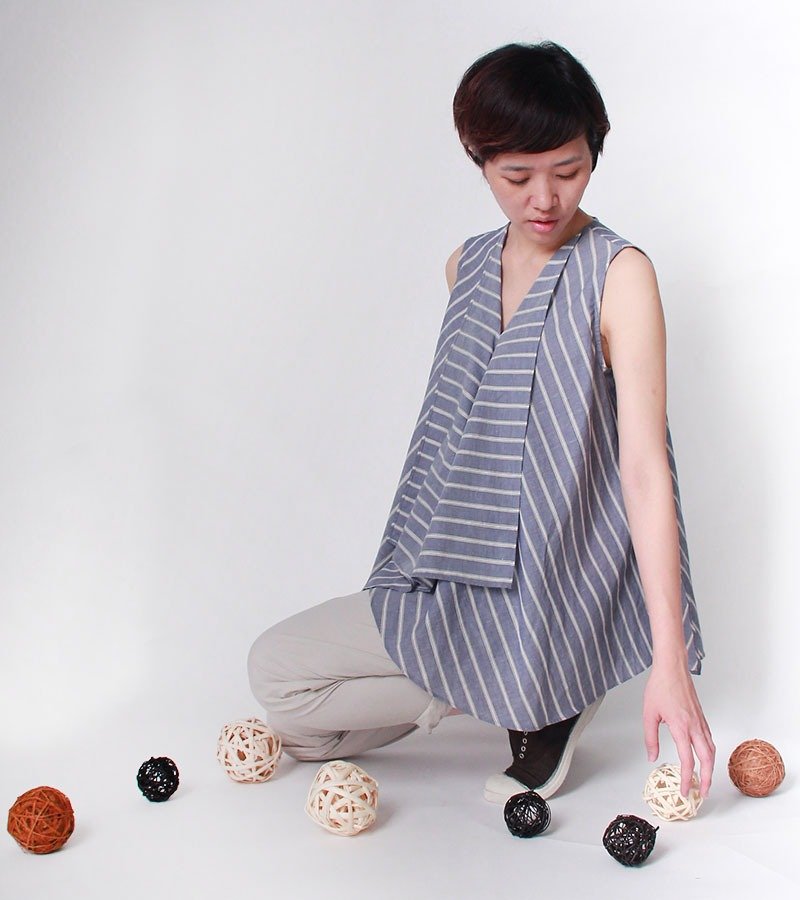 And_Stripe vest - เสื้อผู้หญิง - ผ้าฝ้าย/ผ้าลินิน สีน้ำเงิน