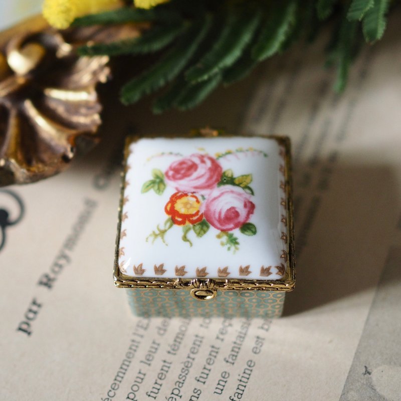 Vintage Spanish Del Prado lake green floral square small porcelain box / ornament box - Other - Pottery Green