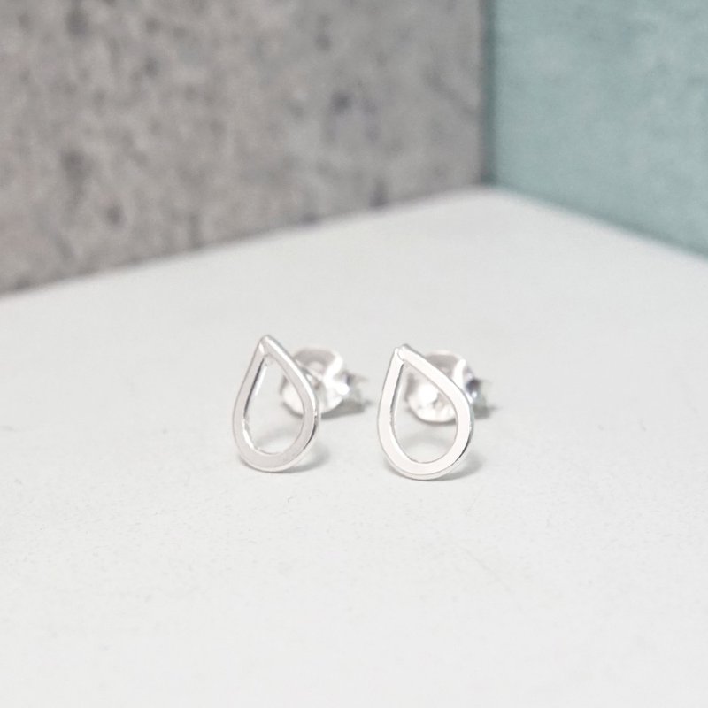 Small Waterdrop 925 Sterling Silver Earrings - ต่างหู - เงินแท้ สีเงิน