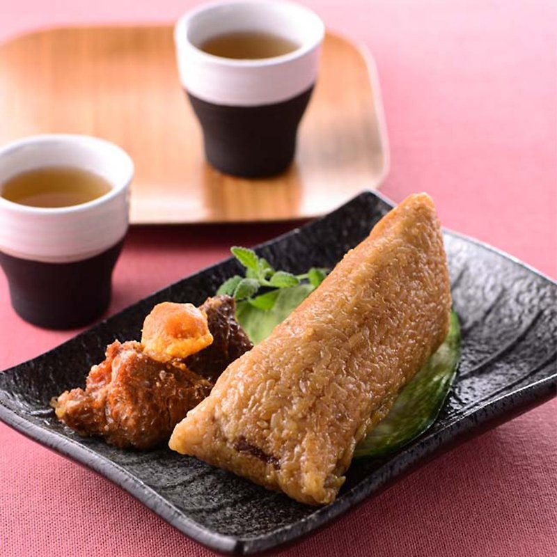 Pre-order [Nanmen Market Nanyuan] Huzhou fresh meat and egg yolk rice dumplings 5 ​​pieces (shipping included) - Grains & Rice - Other Materials White