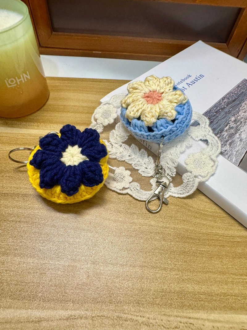 MUMU 胖胖小雛菊鉤織皮尺套/含皮尺 Handmade - 零件/散裝材料/工具 - 棉．麻 多色