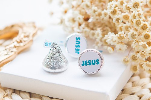 幸福朵朵 婚禮小物 花束禮物 耶穌愛你 Jesus 水滴巧克力-藍綠色系 (每包100顆) 福音糖果 教會