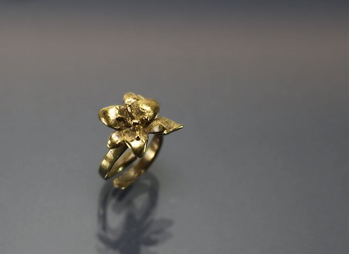Maple jewelry design 花系列-百合花開口黃銅戒