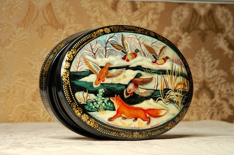 Hunting fox lacquer box miniature paint wildlife winter Christmas Gift Wrapping - 擺飾/家飾品 - 其他材質 