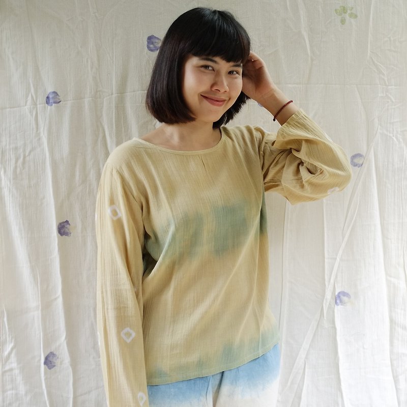 linnil: Polka dot and dip - natural dye long-sleeve shirt - made of comfortable 100% cotton. - 女裝 上衣 - 棉．麻 黃色