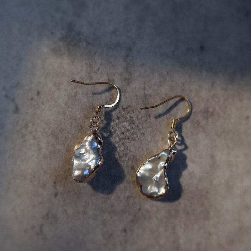 Gold Baroque Pearl Earrings Earrings - Earrings & Clip-ons - Pearl Silver