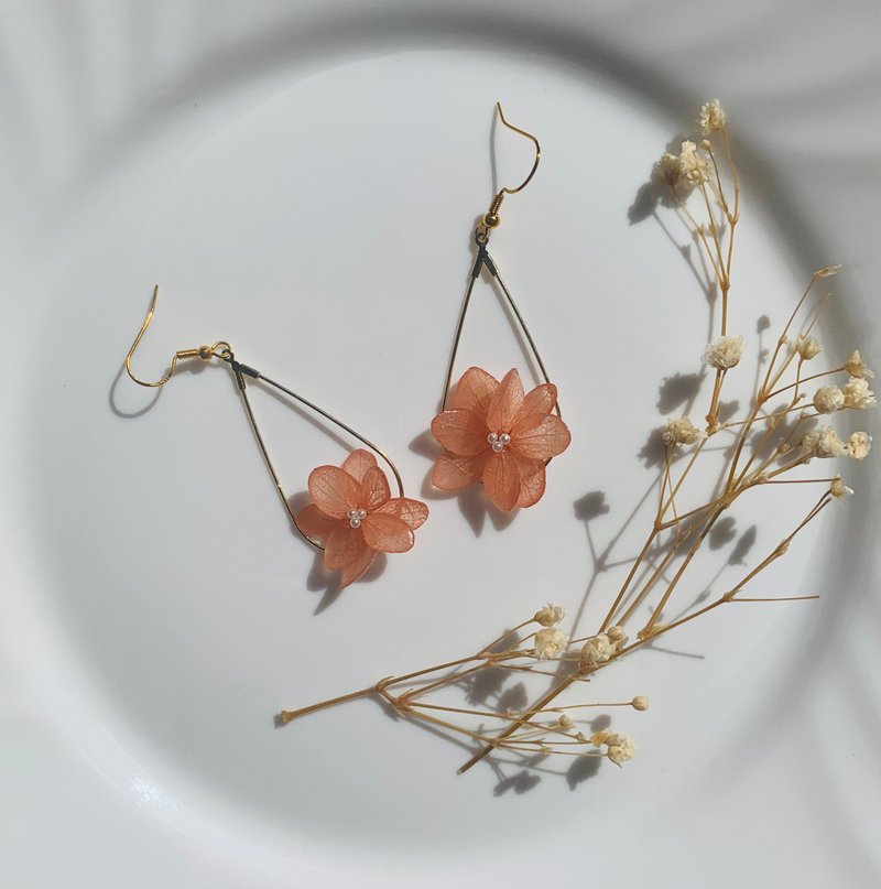 Resin Dried Flower Earrings | Preserved Flower Earrings - ต่างหู - พืช/ดอกไม้ สีส้ม