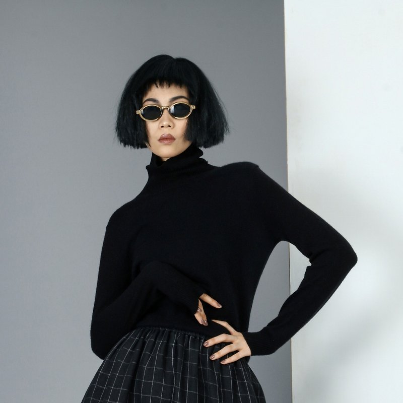 Pure cashmere turtleneck sweater - Women's Tops - Wool Black