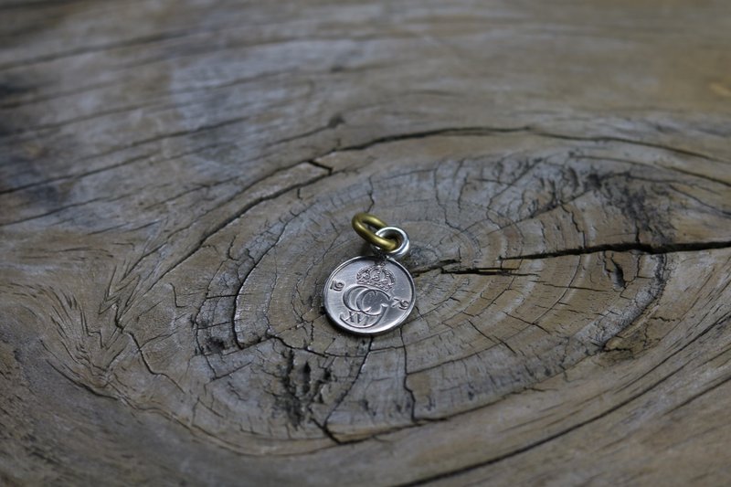 Coin pendant-Swedish/25 Euro/1979 - พวงกุญแจ - โลหะ สีเงิน