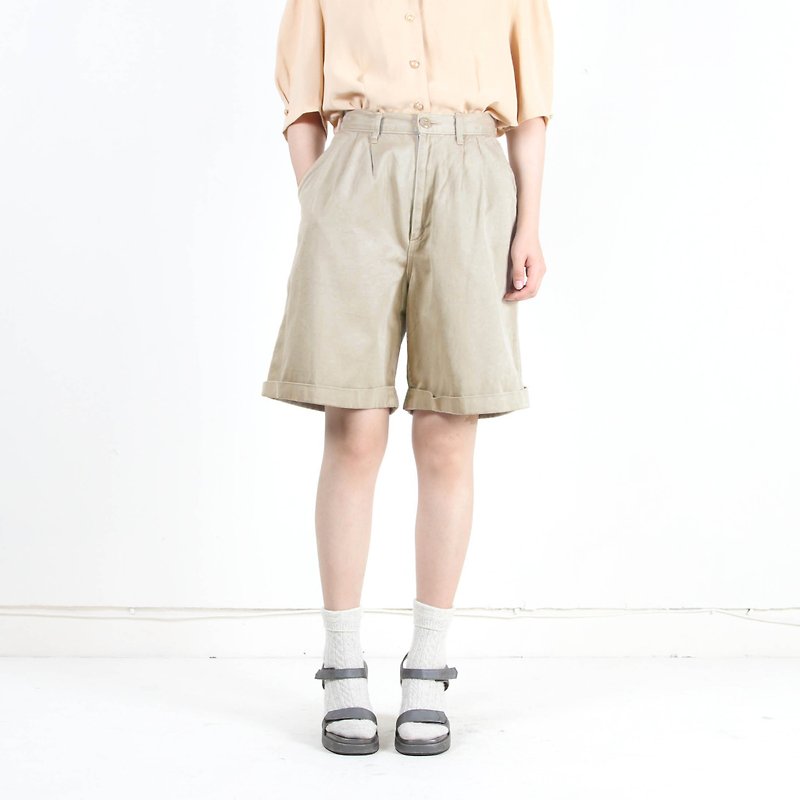(Eggs and plants vintage) Khaki solid color high waist shorts - Women's Pants - Polyester Khaki