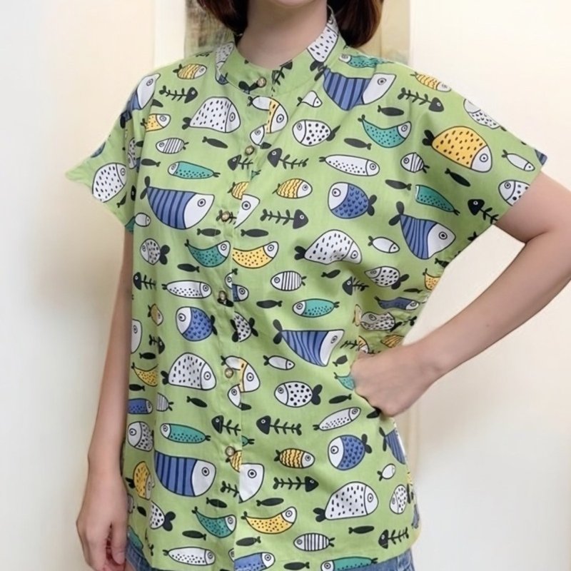 Cottontwil top shirt, fish pattern oversized drop shoulder chinese collar - 女襯衫 - 棉．麻 多色
