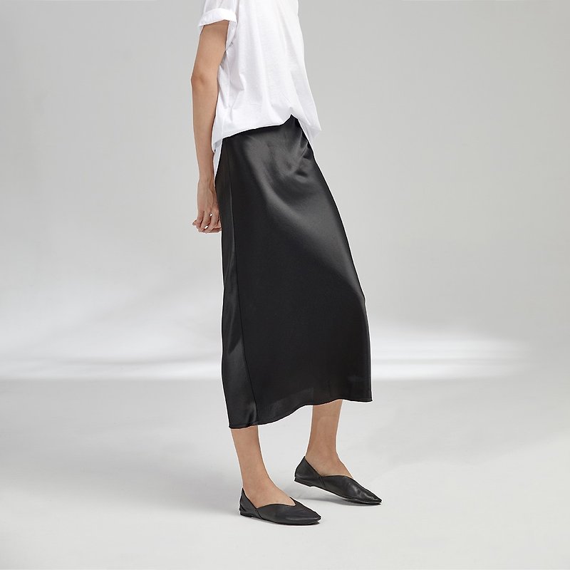 Gaoguo GAOGUO original designer women's clothing brand black acetate literary gorgeous bag hip mid-length skirt skirt - กระโปรง - ไฟเบอร์อื่นๆ สีดำ