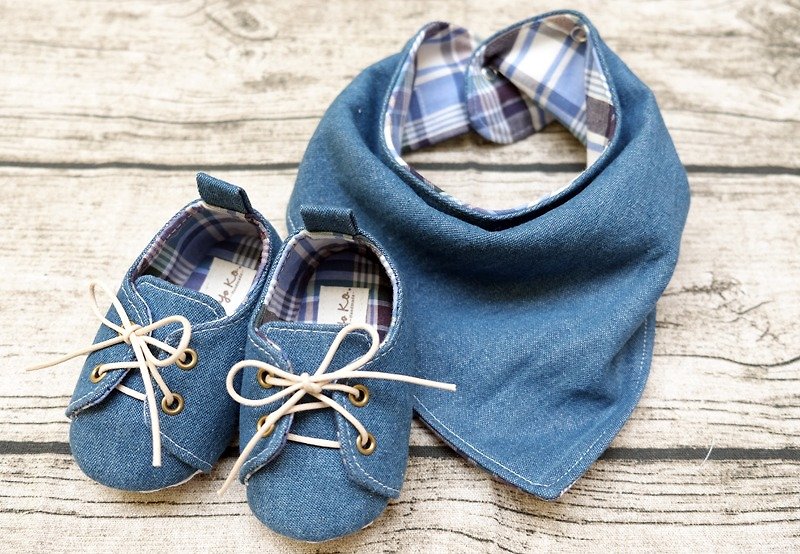 Handsome denim plaid triangle scarf baby shoes toddler shoes/canvas shoes full moon gift full moon gift box customization - ผ้ากันเปื้อน - ผ้าฝ้าย/ผ้าลินิน 