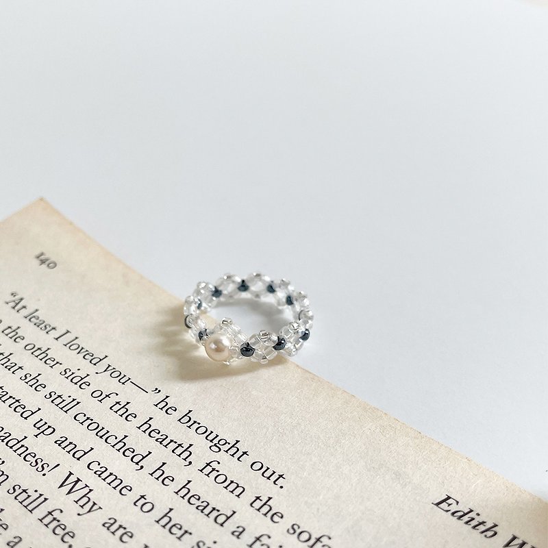 First Encounter Handwoven Ring Japanese Beads Gift - แหวนทั่วไป - วัสดุอื่นๆ ขาว